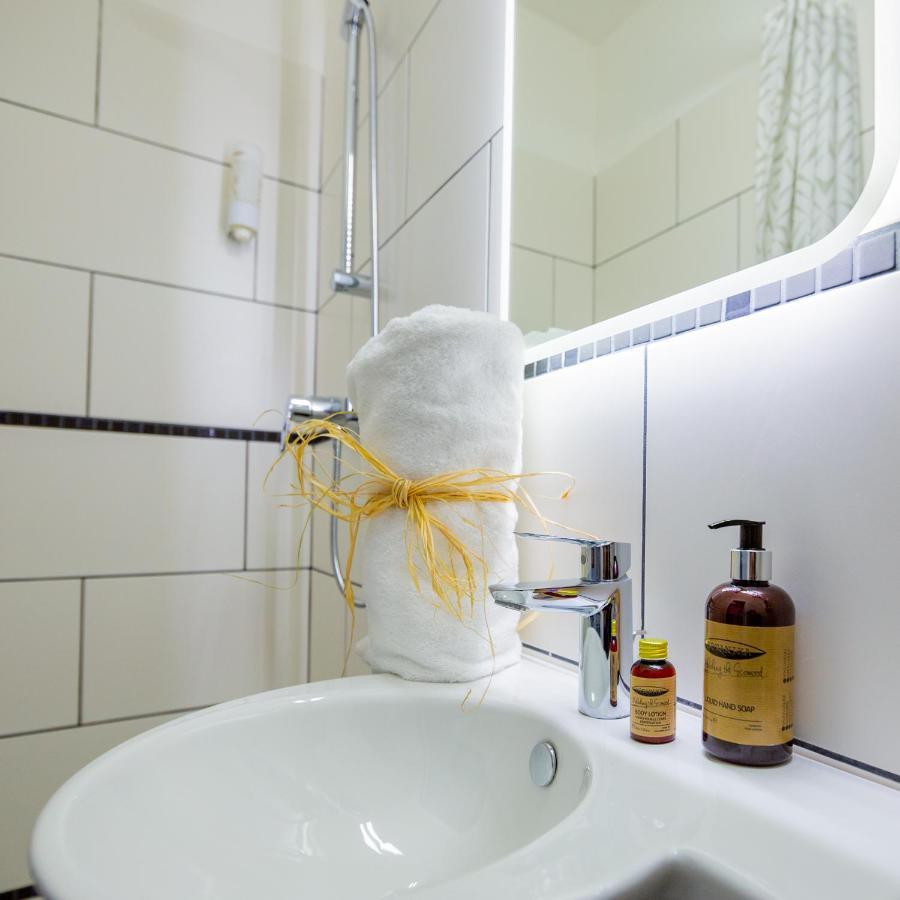 Berti Hotel - Mulhouse Centre Gare ภายนอก รูปภาพ